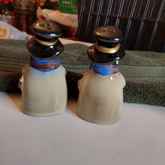 Vintage Jolly Snowman Salt & Pepper Shakers - Picture 3 of 9